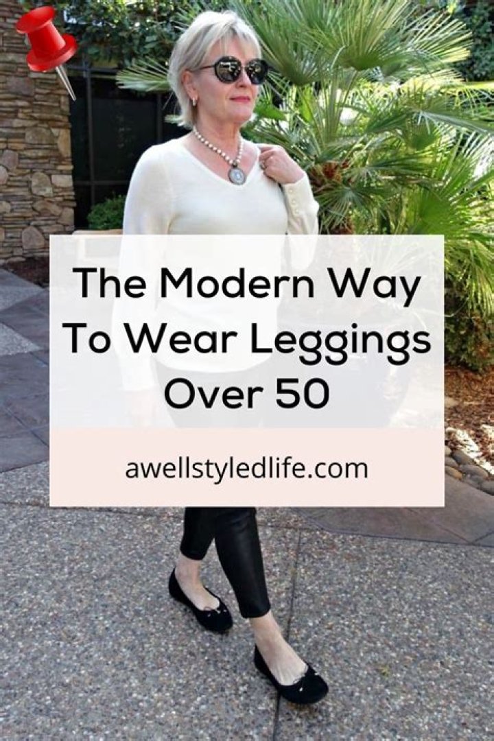 Can 50 year olds wear leggings?