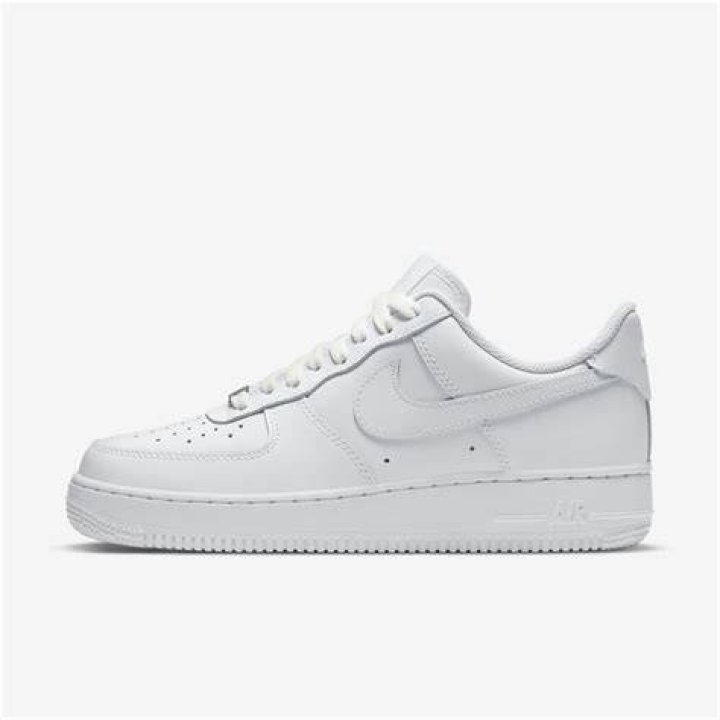Can you wash Nike Air Force 1?