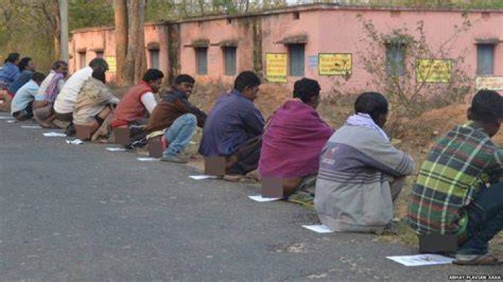 Do Indians poop on streets?