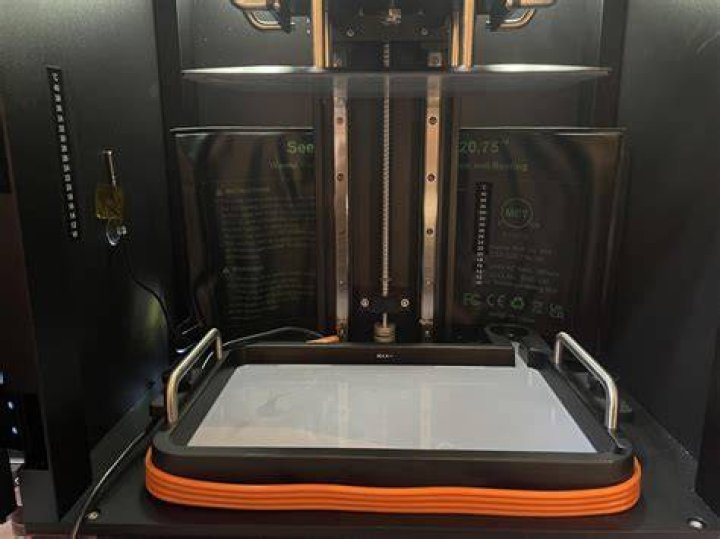 How do I keep my resin printer warm in winter?