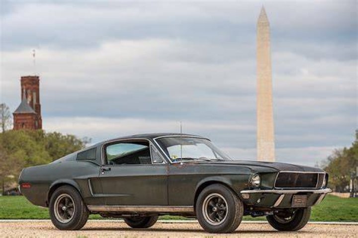 How much horsepower did the Bullitt Mustang have?