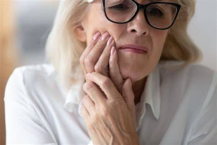 How painful are dentures?