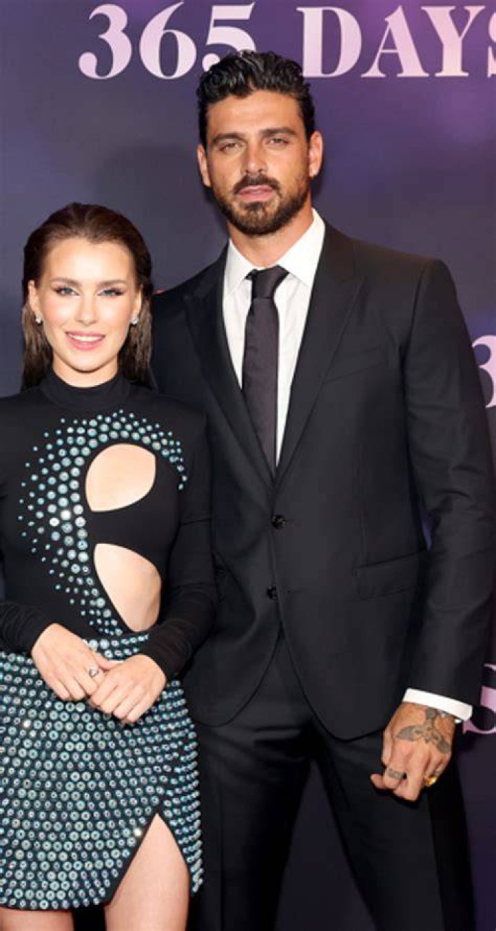 Is Anna dating Michelle Morrone?