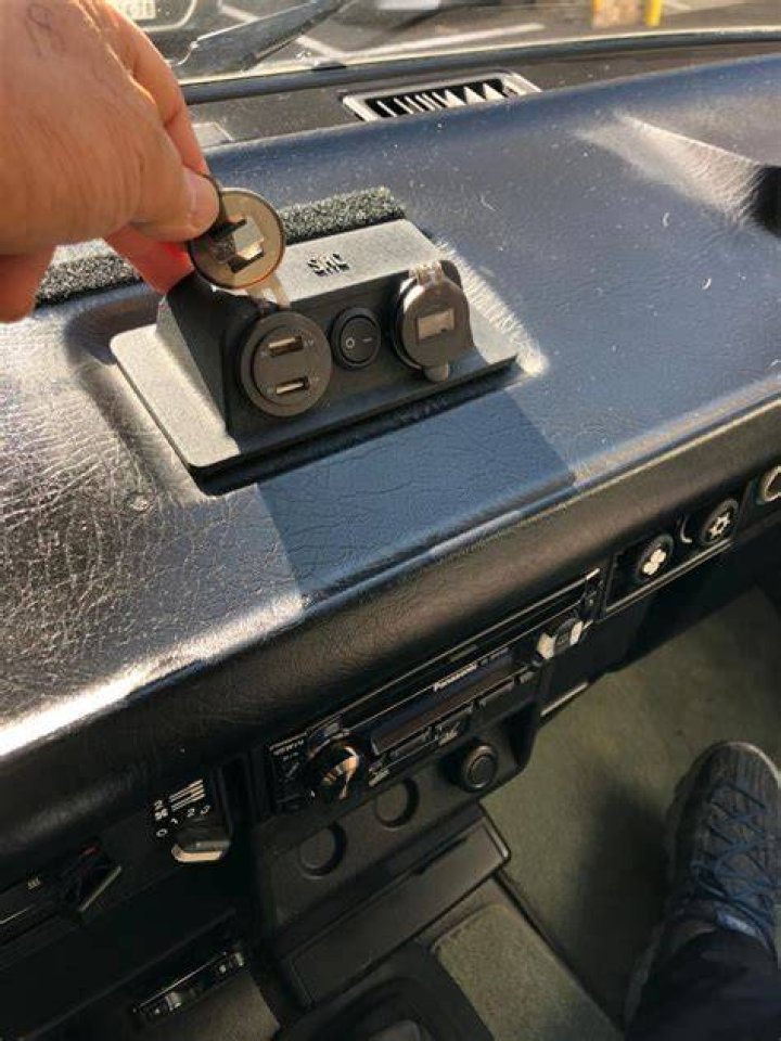 Is Ashtray a twin?