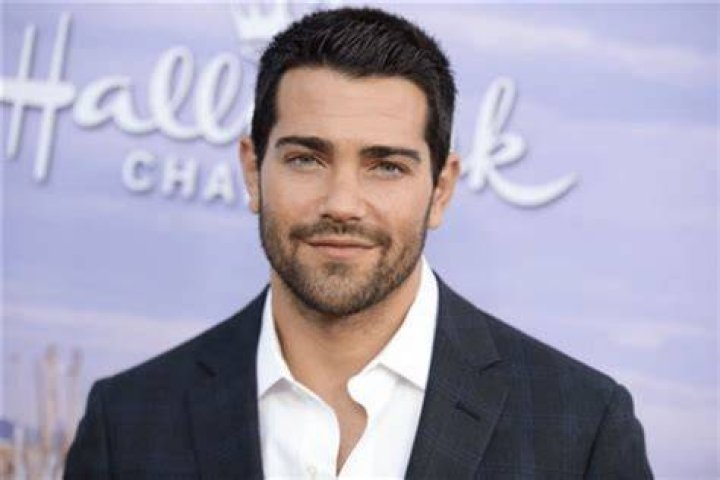 Is Jesse Metcalfe leaving Hallmark?