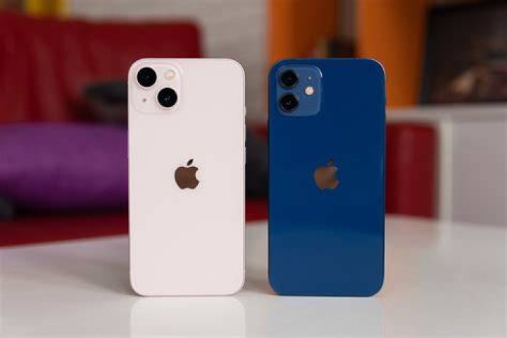 Is the iPhone 13 and 12 the same size?