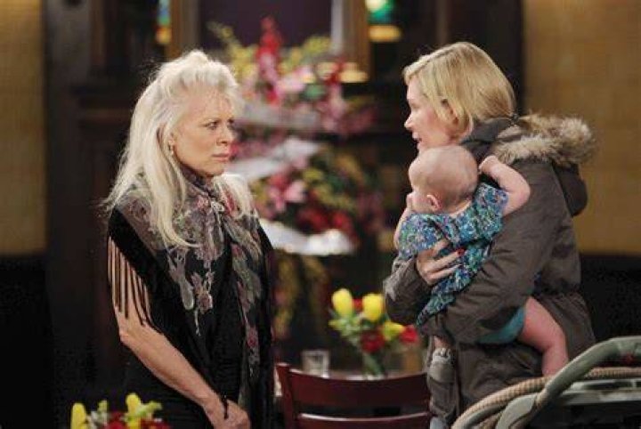 Who is Ava Jerome's mother?