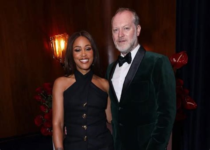 Who is Eve net worth?