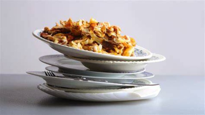 Why is stacking plates rude?